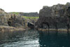 Á veg inn í havnina í Mykinesi / På vej ind i havnen på Mykines / Entering the harbour in Mykines.