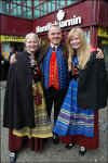 Í føroyskum búna á ólavsøku / Klædt i nationaldragt til olajfesten / Dressed in national clothes on the annual festival of ólavsøka.