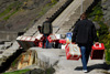 Vøruflutningur í Mykinesi / Transport af varer på Mykines / Transporting the luggage in Mykines.